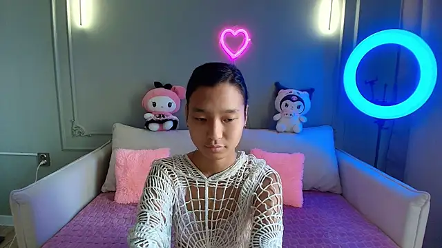 lihnpham online show from 11-30-25, 03:40