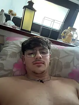 Lxx001xh online show from 11-05-25, 02:42