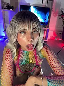 MiluandMIke online show from 11-12-25, 10:02