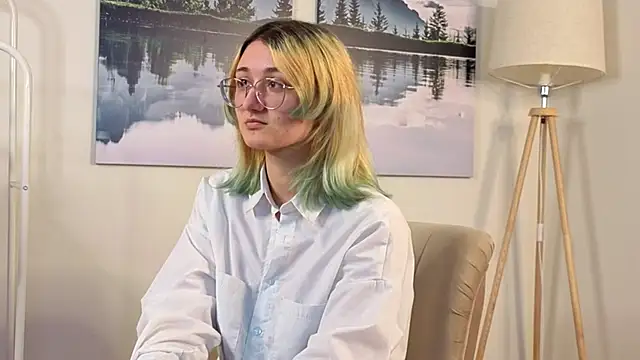 Snapshot of JoannieDrissel chatting on 11-04-25, 10:52 JoannieDrissel online show from 11-04-25, 10:52