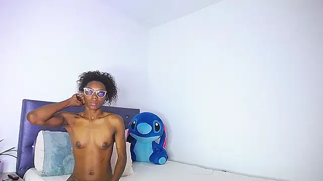 BryanaSmiths online show from 12-16-25, 02:43