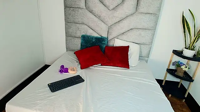 KimberlyFox t online show from 02-11-26, 01:00