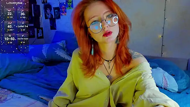 DragonflyLiza online show from 11-18-25, 11:57