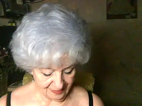 ValeriaKroww online show from 07-15-26, 08:49