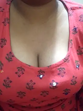 Snapshot of Mathi_cam chatting on 11-16-25, 04:56 Mathi cam online show from 11-16-25, 04:56