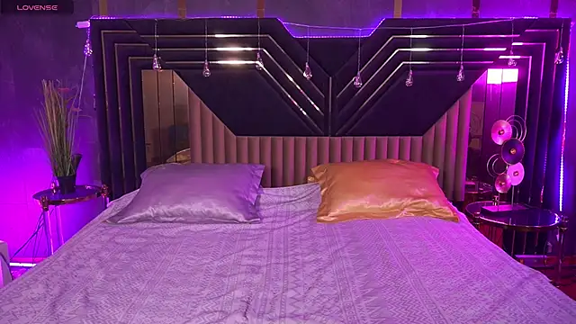 VelvetLuck online show from 03-20-26, 06:58