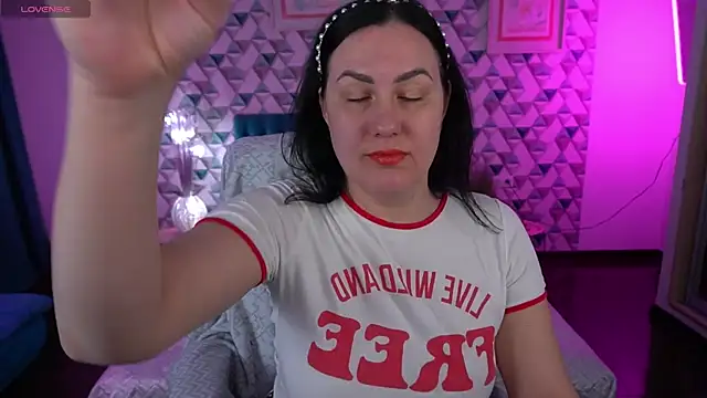 VelvetLuck online show from 04-09-26, 05:53