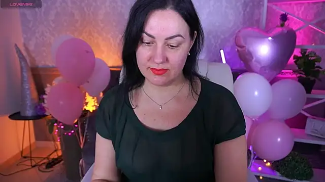 VelvetLuck online show from 02-17-26, 02:58