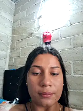 lapicarona18 online show from 11-21-25, 01:43