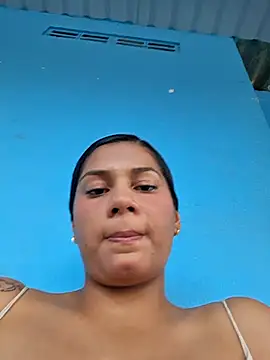 lapicarona18 online show from 11-19-25, 03:45