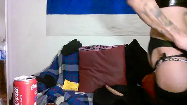 00Travsharongomez online show from 11-28-25, 03:56