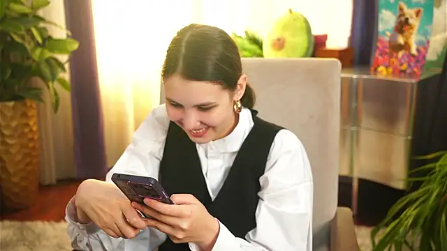 Snapshot of JanyceGrzyb chatting on 11-04-25, 04:05 JanyceGrzyb online show from 11-04-25, 04:05