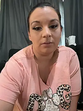 thickfarmtwat online show from 06-18-26, 04:45