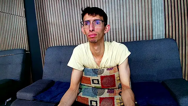 ZyroNight online show from 12-04-25, 09:36