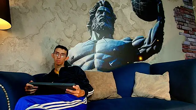 ZyroNight online show from 01-05-26, 07:28