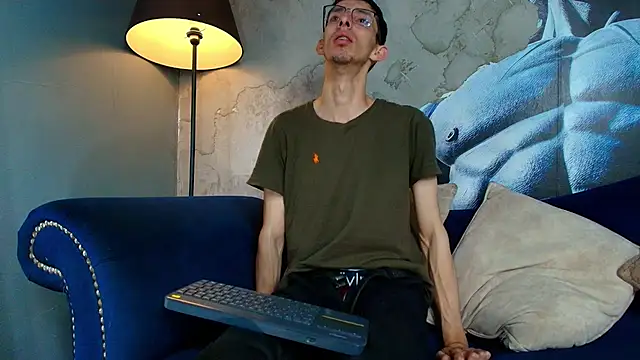 ZyroNight online show from 11-18-25, 03:59