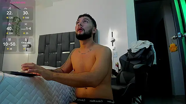 noah corvelle online show from 11-25-25, 01:39