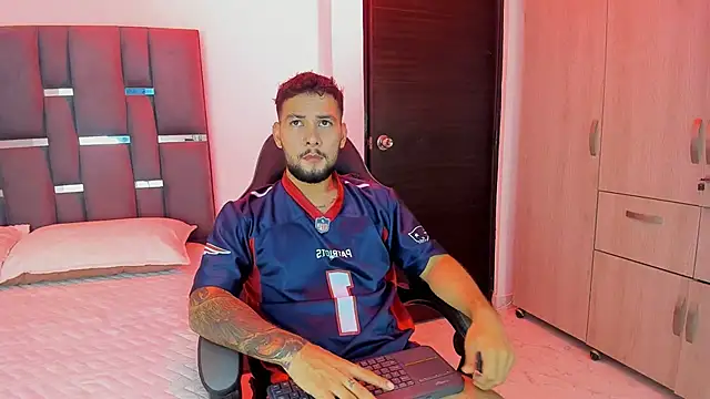 noah corvelle online show from 11-10-25, 01:10