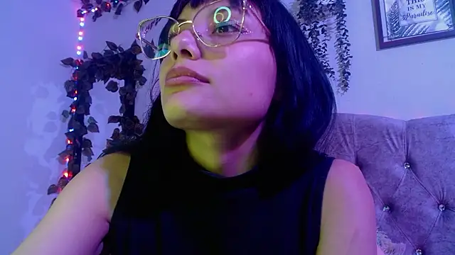 Snapshot of valkiry_ chatting on 02-17-26, 09:23 valkiry online show from 02-17-26, 09:23