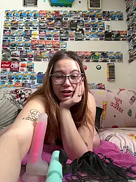 Snapshot of FreakyDreama chatting on 03-03-26, 03:41 FreakyDreama online show from 03-03-26, 03:41