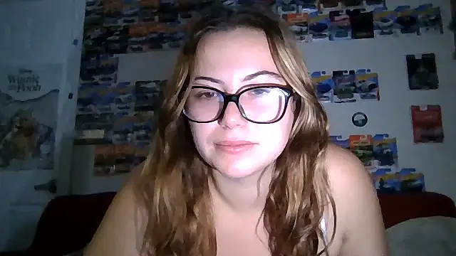 Snapshot of FreakyDreama chatting on 11-05-25, 12:03 FreakyDreama online show from 11-05-25, 12:03