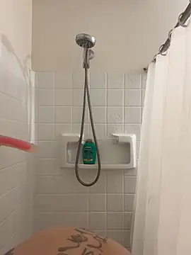 FreakyDreama online show from 04-10-26, 01:07