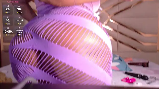 missfoster online show from 04-18-26, 02:47