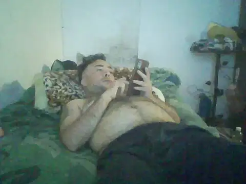 Snapshot of GuilleHotsexy chatting on 11-11-25, 12:55 GuilleHotsexy online show from 11-11-25, 12:55