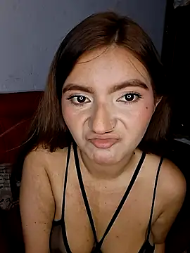 Paulafer20 online show from 11-18-25, 03:37