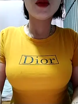 Niramiu online show from 11-16-25, 01:21