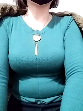 Niramiu online show from 11-20-25, 01:39