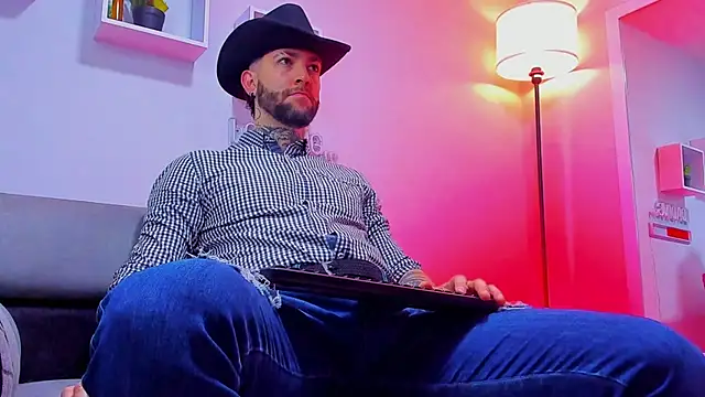 Supreme Alpha online show from 11-18-25, 03:32