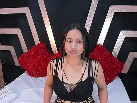 Laurie Bell  online show from 11-04-25, 01:59