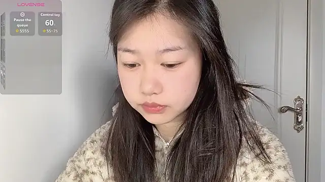 Xiaoji61 online show from 12-04-25, 06:45