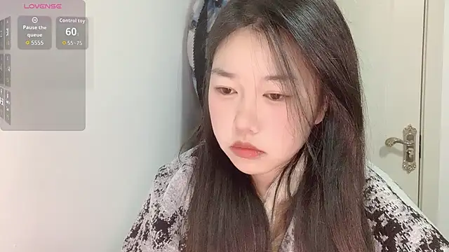 Xiaoji61 online show from 01-06-26, 06:17