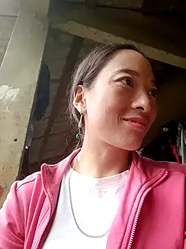 Snapshot of oanh-oanhbay chatting on 11-05-25, 06:05 oanh-oanhbay online show from 11-05-25, 06:05