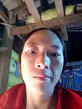 Snapshot of oanh-oanhbay chatting on 11-08-25, 12:25 oanh-oanhbay online show from 11-08-25, 12:25