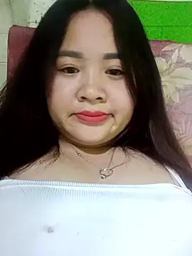 Bee-bgolden online show from 12-17-25, 03:17