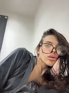 zowi101 online show from 12-17-25, 07:30