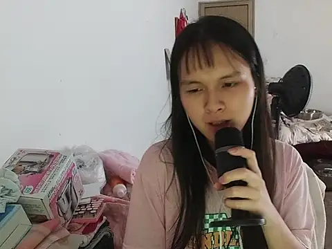 Snapshot of RebelAura chatting on 07-22-26, 05:37 RebelAura online show from 07-22-26, 05:37