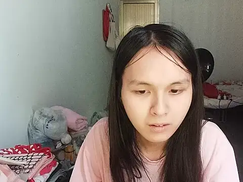 Snapshot of RebelAura chatting on 06-19-26, 09:26 RebelAura online show from 06-19-26, 09:26