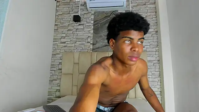 XAVI LEE online show from 11-19-25, 08:09