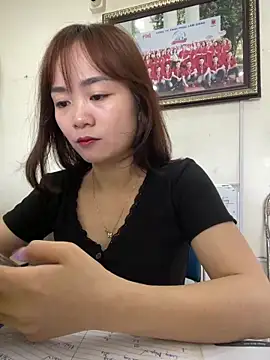 Snapshot of Bana-gibee chatting on 05-12-26, 01:02 Bana-gibee online show from 05-12-26, 01:02