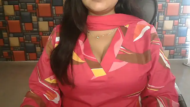 Snapshot of Yanshi55 chatting on 02-13-26, 06:35 Yanshi55 online show from 02-13-26, 06:35