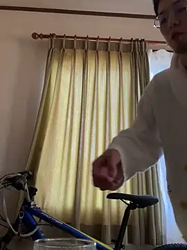 ippei0001 online show from 01-10-26, 06:42