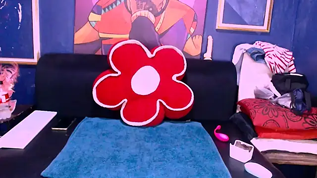 Slipperyebony online show from 01-13-26, 06:50