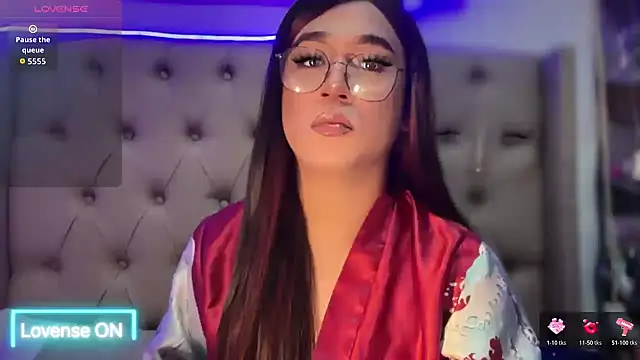 Snapshot of desirable_miya chatting on 04-28-26, 07:18 desirable miya online show from 04-28-26, 07:18