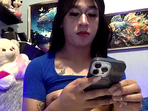 Snapshot of desirable_miya chatting on 11-19-25, 04:40 desirable miya online show from 11-19-25, 04:40