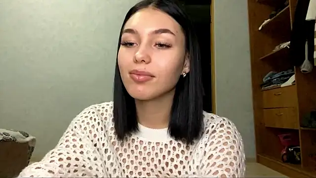 Snapshot of LonnaStehlik chatting on 11-06-25, 07:07 LonnaStehlik online show from 11-06-25, 07:07