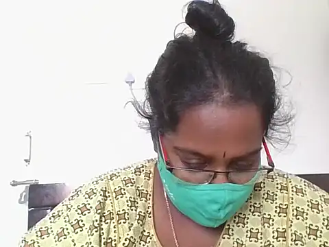 hootypriya online show from 11-14-25, 02:26